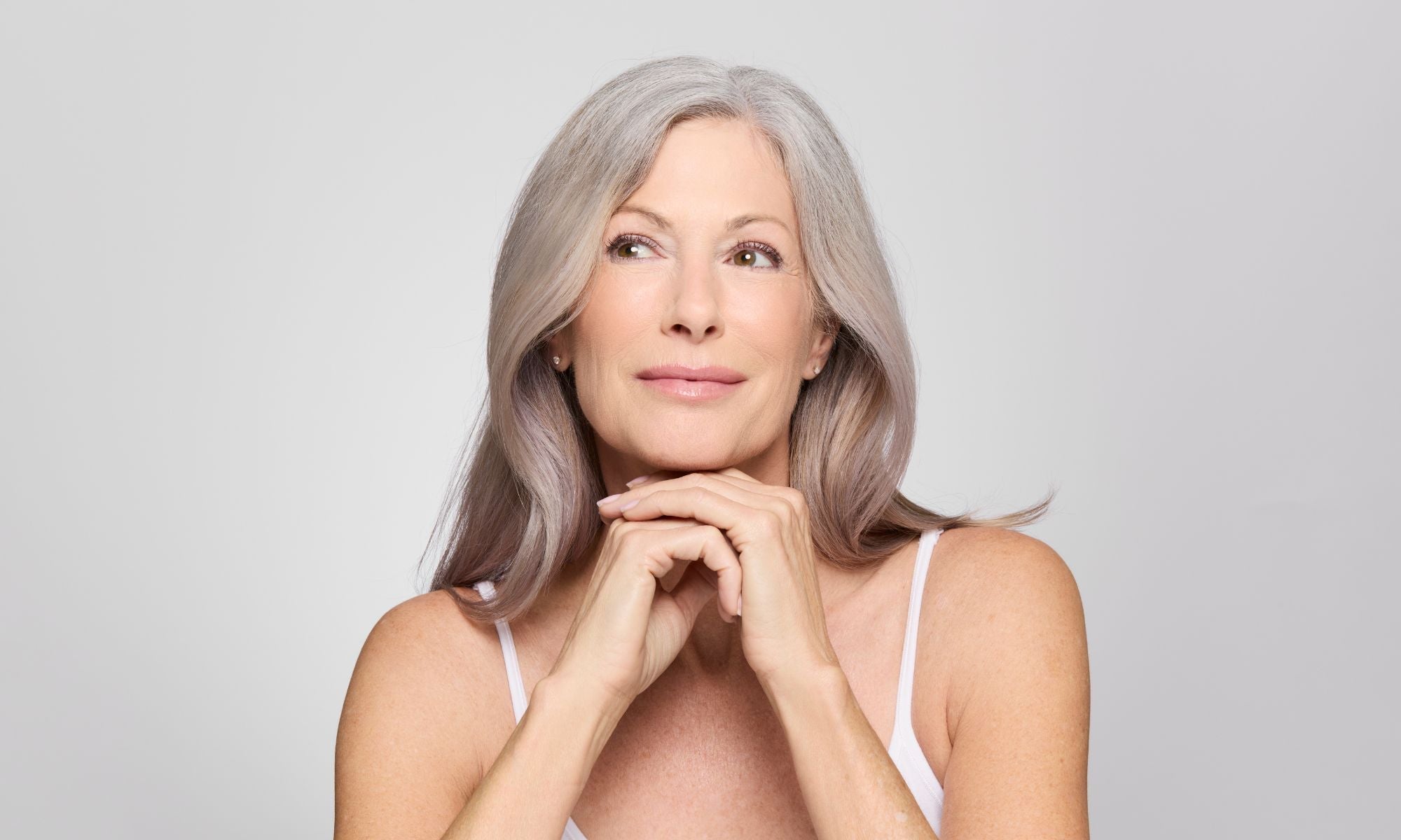 Best Makeup for Oily Skin: The Complete Guide to Shine Control That Still Looks Like Skin