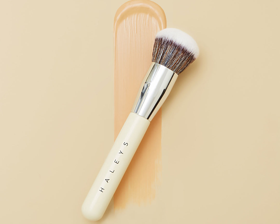 What is a Kabuki Brush & What is it Used For? 