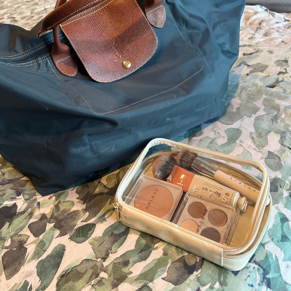 HALEYS Deluxe Travel Bag